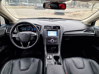 Ford Fusion foto 9