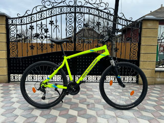 Vând bicicletă MTB ST 100 27,5 Galben Fluorescent!!!