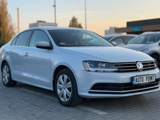 Volkswagen Jetta foto 2