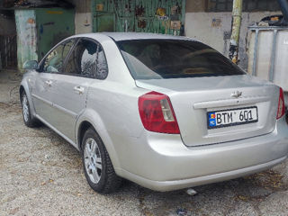 Chevrolet Lacetti foto 2