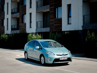 Toyota Prius automat 1.8 Hybrid от 18Euro foto 2