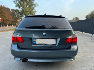 BMW 5 Series foto 7