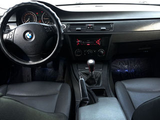 BMW 3 Series foto 8