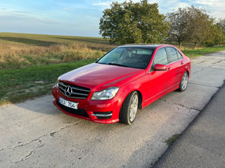 Mercedes C-Class foto 2