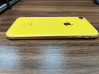 Продам Apple iPhone XR 64 GB желтый foto 6