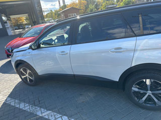 Peugeot 5008 foto 2