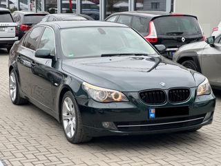 BMW 5 Series foto 4