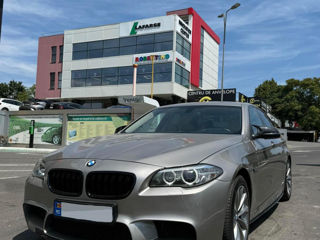 BMW 5 Series foto 4