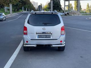 Nissan Pathfinder foto 7