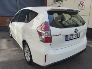 Toyota Prius + foto 4