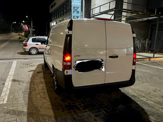 Mercedes Vito foto 2