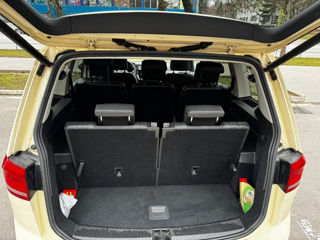 Volkswagen Touran foto 6