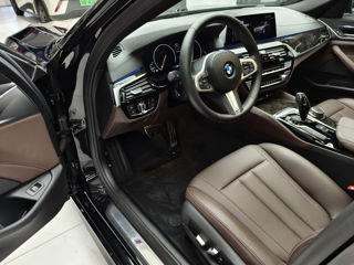 BMW 5 Series foto 16