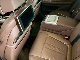 BMW 7 Series foto 5