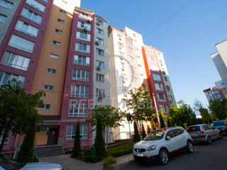3-х комнатная квартира, 91 м², Центр, Кишинёв