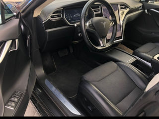 Tesla Model S foto 9