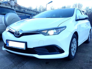 Toyota Auris foto 2