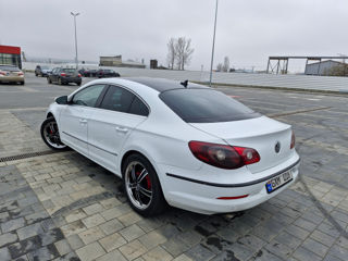 Volkswagen Passat CC foto 4