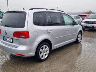 Volkswagen Touran foto 6