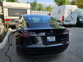 Tesla Model 3 foto 7