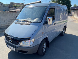 Mercedes Sprinter foto 1