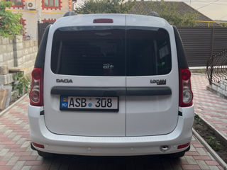 Dacia Logan foto 2