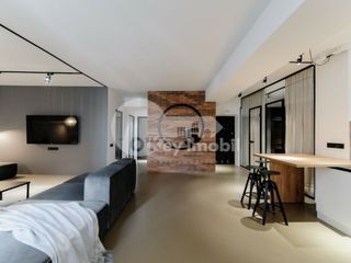 Chirie exclusivă!! stil Loft, 2 camere+living, Centru 1700 € foto 14