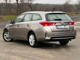 Toyota Auris foto 5