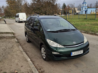 Toyota Previa foto 2