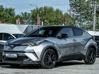 Toyota C-HR фото 1