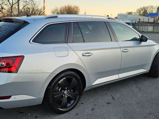 Skoda Superb foto 3