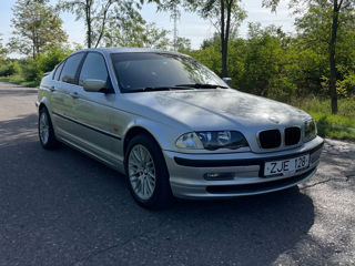 BMW 3 Series foto 2