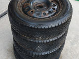 Продам 4 зимние диски с шинами Debica 185/65R15 в идиальном состояни срочна!!!