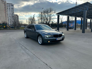 BMW 7 Series foto 3