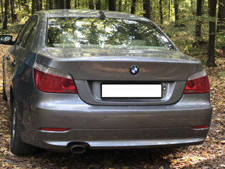 BMW 5 Series foto 3