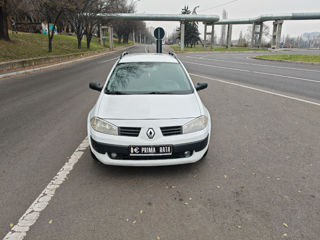 Renault Megane foto 2