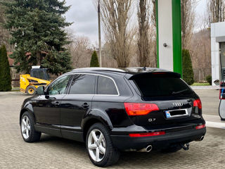 Audi Q7 foto 4