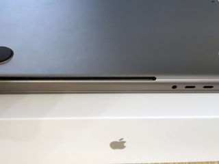 Macbook Pro 16 2023 M2 Max 32Gb & 1Tb foto 6