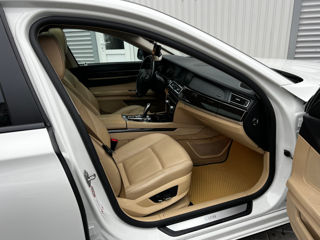 BMW 7 Series foto 15