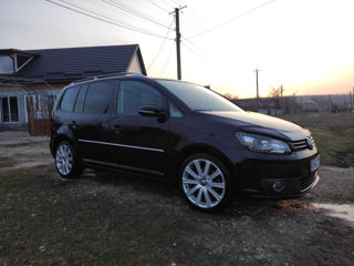 Volkswagen Touran foto 5