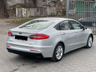 Ford Fusion foto 6