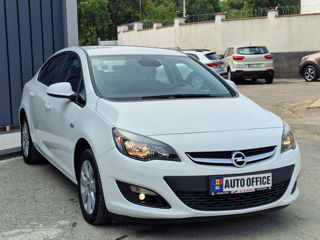 Opel Astra foto 3