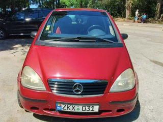 Mercedes A-Class foto 2