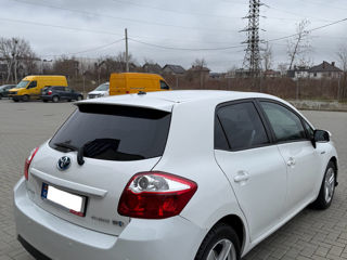 Toyota Auris foto 4