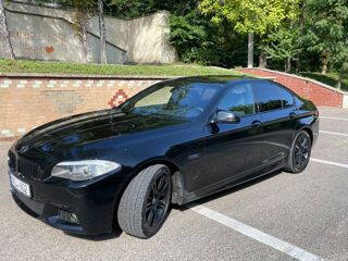 BMW 5 Series foto 4