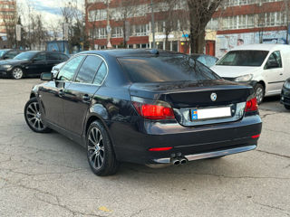 BMW 5 Series foto 6