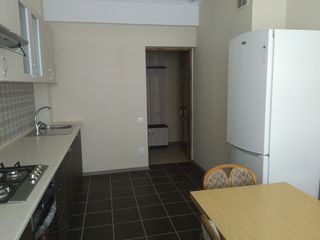 Apartament cu 2 camere, 60 m², Botanica, Chișinău