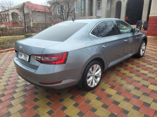 Skoda Superb foto 5