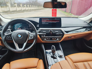 BMW 5 Series foto 6