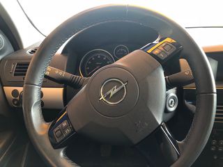 Opel Astra foto 8